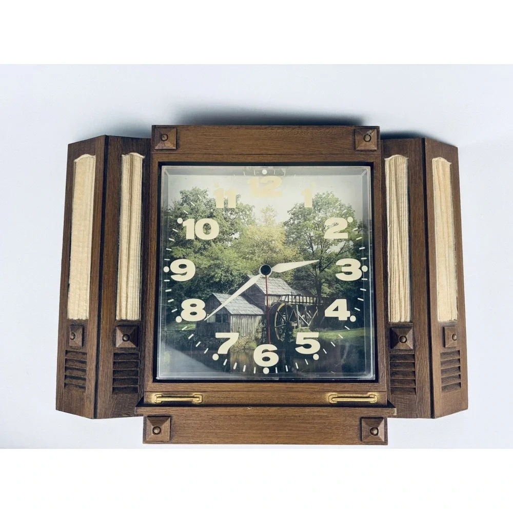 Vintage 70s Rustic Wall Clock Quartz MCM Lake Lodge Mill Cottage Cabin Decor